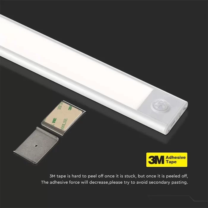 Lampa LED mobilier 2.5W argintie cu senzor alb cald